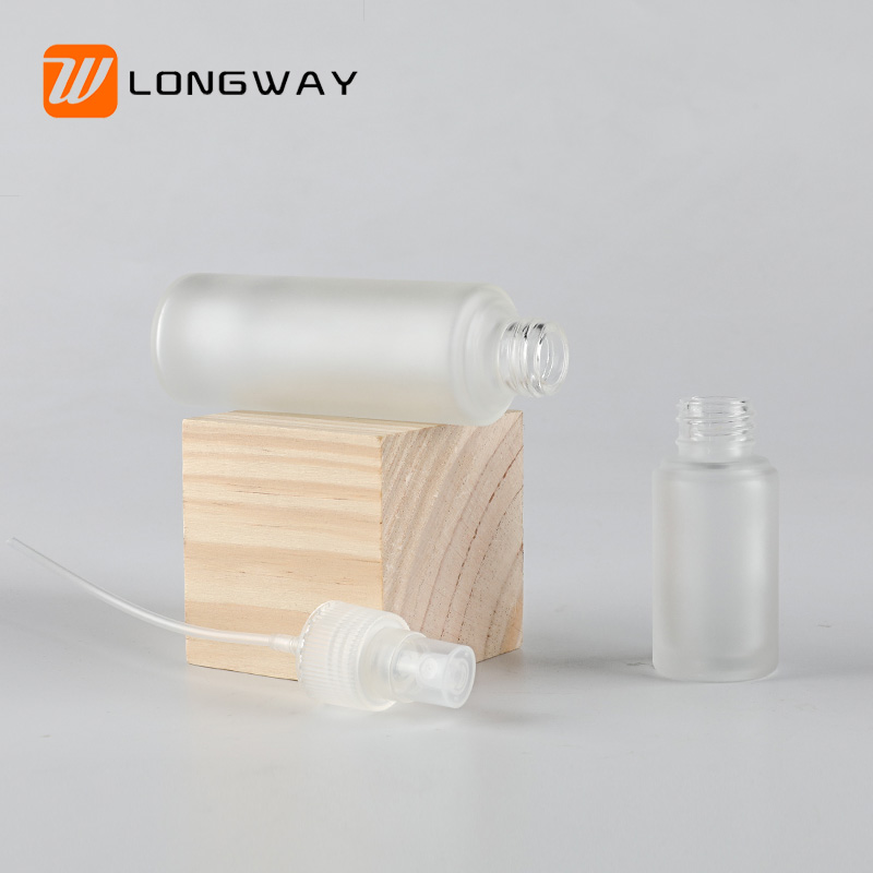 LW-GG01 frosted glass bottle with sprayer1